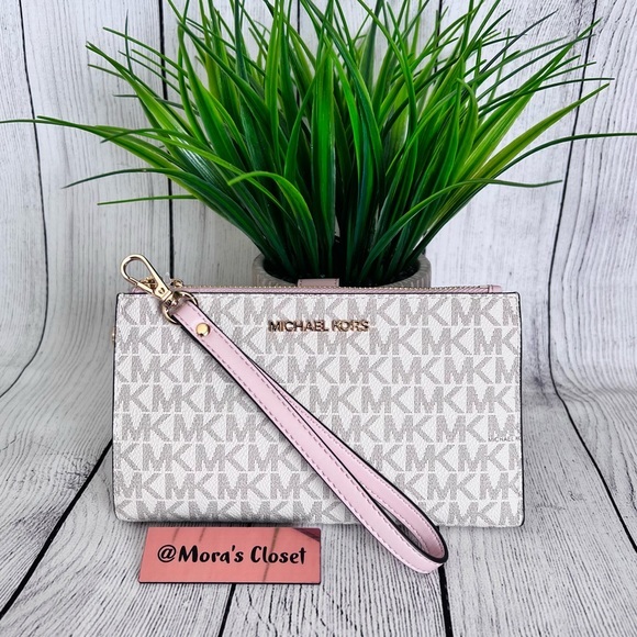 Michael Kors Handbags - Michael Kors Double Zip Wallet/Wristlet